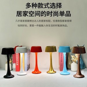 โคมไฟตั้งโต๊ะสร้างสรรค์ E27 ควบคุมแบบสัมผัส ดีไซน์เรียบง่าย สำหรับข้างเตียง บาร์ คาเฟ่ แสงสร้างบรรยากาศ - Product Image 5