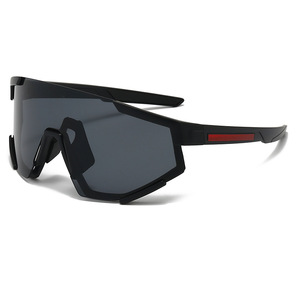 Vente en gros <span class=keywords><strong>de</strong></span> <span class=keywords><strong>lunettes</strong></span> <span class=keywords><strong>de</strong></span> <span class=keywords><strong>soleil</strong></span> monobloc tendance, neuves, provenant d'Europe et d'Amérique, pour hommes et femmes, <span class=keywords><strong>lunettes</strong></span> <span class=keywords><strong>de</strong></span> <span class=keywords><strong>soleil</strong></span> colorées - Product Image 6