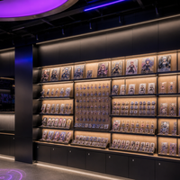 Vitrine de présentation TCG professionnelle robuste marron avec éclairage LED et logo personnalisé pour cartes de sport gradées