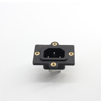 Prise d'alimentation industrielle IEC C14 à montage sur circuit imprimé, 10A 250V, bride carrée, 4 inserts filetés en laiton plaqué or, traversée de trou, cuivre/nylon