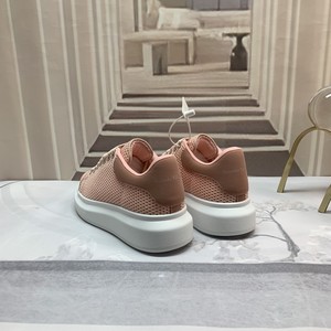 Zapatillas de Diseñador de Lujo 2025, MQueenes Personalizadas Originales MQ con Cordones, Gruesas, de Cuero Genuino, Tendencia de Moda, Casuales para Mujer, para Correr - Product Image 6