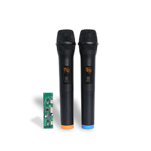 Ensemble de microphones sans fil portatifs UHF double avec carte réceptrice (avec écran) et identification des canaux par tubes de queue codés par couleur - Product Image 2