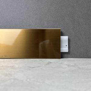 Plinthe murale en acier inoxydable à clipser, sans perçage, facile à assembler et à entretenir - Product Image 2