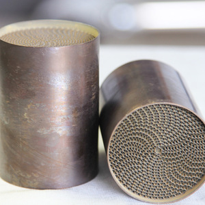 Catalizador Metálico de Panal de Acero de Alta Calidad para Tratamiento de Gases de Escape de Motocicletas, Alto Rendimiento, 200CPSI 300CPSI 400CPSI, Naranja - Product Image 3