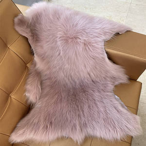 Vente en gros de vêtements en peluche d'hiver doux pour col de vêtements Toscana tissu en fourrure d'agneau pour manteau col et écharpe de chapeau - Product Image 3