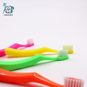 แปรงสีฟันเด็กหลากสีสัน ขนแปรงนุ่ม แปรงสีฟันแบบใช้มือสำหรับเด็ก JSM15015 - Product Image 1