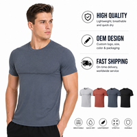 T-shirt de sport athlétique pour homme à col rond, personnalisé, à manches courtes, coupe ajustée, avec couture sur la poitrine, séchage rapide et respirant, idéal pour la course et l'entraînement