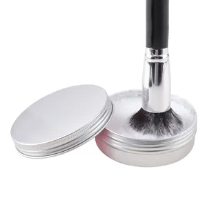 Nouveauté Accessoires de beauté populaires pour brosses éponges nettoyant pour cosmétiques dans une boîte en fer blanc tampon en silicone avec savon