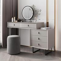 Coiffeuse compacte réglable et rétractable avec tiroir réversible, miroir éclairé par LED et panneau crème pour chambre à coucher