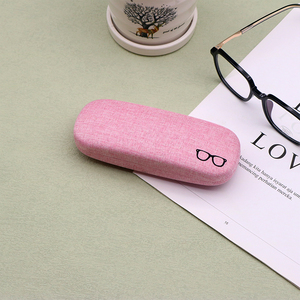 Étuis rigides personnalisés pour <span class=keywords><strong>lunettes</strong></span> avec logo, étui <span class=keywords><strong>à</strong></span> <span class=keywords><strong>lunettes</strong></span> de soleil tendance en fer pour montures optiques et <span class=keywords><strong>lunettes</strong></span> d'ordinateur, boîte durable - Product Image 3