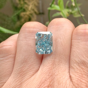 Diamant de laboratoire de 9,08 carats, taille radiant, couleur vert bleu intense fantaisie, certifié IGI - Product Image 2