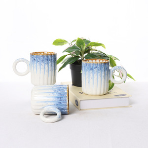 แก้วเซรามิกมีหูจับ ลายเคลือบสีน้ำเงินขาว สำหรับดื่มชา กาแฟ - Product Image 2