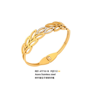 Bracciale in acciaio inossidabile a forma di foglia, design cavo placcato oro, per gioielli da donna alla moda - Product Image 1