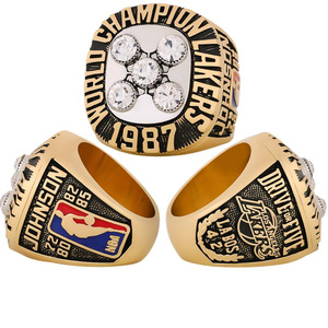 แหวนแชมป์1987 <span class=keywords><strong>Lakers</strong></span> Kobe <span class=keywords><strong>Bryant</strong></span> FANS ศาสนาคลาสสิกทำจากไม้สังกะสีอัลลอยกล่องบรรจุทรงลูกบอล - Product Image 6