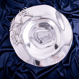 Table de service luxueuse en aluminium de taille personnalisée avec motifs traditionnels pour le café, le thé et les occasions décoratives - Product Image 3