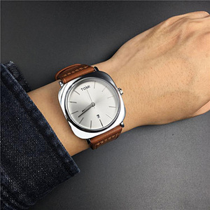 Orologio da <span class=keywords><strong>uomo</strong></span> TOMI T084 al quarzo da 42 mm, casual, di lusso, con cinturino in pelle, design classico e semplice, cassa quadrata, lancette alla moda. - Product Image 5