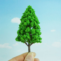 Modèle d'arbre de rue pour maquette de chemin de fer à l'échelle HO O N Z, pin artificiel vert foncé