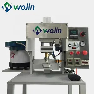 Coffee valve applicator machine for one way degassing valve