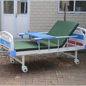 Lit d'hôpital réglable Shixin avec plateau pour les soins à domicile des personnes âgées - Product Image 1