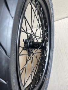 Protector de Cadena CNC de Acero Inoxidable AXZ para Light Bee, <span class=keywords><strong>Cubierta</strong></span> de Piñón Reforzada, Piezas de Repuesto para Modificación de Motocicleta - Product Image 5
