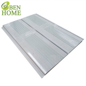 Techo de <span class=keywords><strong>PVC</strong></span> de panel de revestimiento de buen <span class=keywords><strong>precio</strong></span> brillante para industrial - Product Image 1