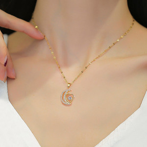Collier en acier titane élégant pour femme avec pendentif lune et cœur exquis, bijoux féminins - Product Image 2
