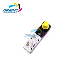 Nuova Valvola di Alimentazione Originale 23-<span class=keywords><strong>M</strong></span>-20-412 0688-02 MC-20-510-HN Elettrovalvola per Ricambi Man Roland 700 Parti di Ricambio Roland - Product Image 4