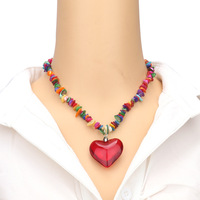 Collier en perles de coquillages et pierres naturelles colorées, pendentif cœur en verre tendance et polyvalent, chaîne de clavicule, nouveau