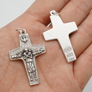 Collier avec pendentif croix pectorale authentique du pape François, ton argent vieilli, avec chaîne en acier inoxydable de 20 pouces - Product Image 6