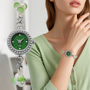 Reloj de Cuarzo para Mujer WJ-11526, Diseño Moderno con Esfera de Cristal, Correa con Cuentas Decorativas, Único y Bonito, Venta al Por Mayor a Precio Económico - Product Image 1