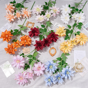 Bouquet de fleurs artificielles Dahlia à quatre têtes, couleurs mélangées, en soie, décorations de mariage, ornements finis, vente en gros - Product Image 1