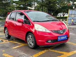 Honda Fit <span class=keywords><strong>2008</strong></span> Usata, 1.3L <span class=keywords><strong>Automatica</strong></span>, Guida a Sinistra, Interni Scuri, Pneumatici R15, Sedili in Tessuto, Risparmio Carburante, Portapacchi in Metallo, Fari LED - Product Image 2
