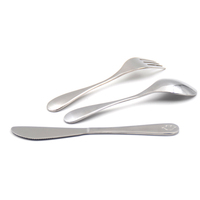 Ensemble de couverts pas cher (cuillère, fourchette, couteau) en acier inoxydable, style classique, populaire pour les restaurants, style sud-américain