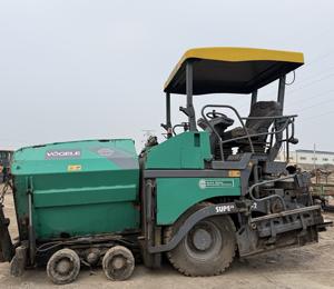 Pavimentadora VOGELER Super 1103 de Alta Calidad, Usada, para Asfalto y Concreto, con Motor de Bomba Central, de <span class=keywords><strong>Segunda</strong></span> <span class=keywords><strong>Mano</strong></span> - Product Image 5
