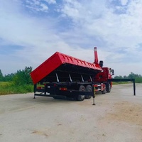 Grue à flèche télescopique montée sur camion de 14 tonnes, 5 sections, alimentée par un moteur Weichai de 350 chevaux, avec fonction de déchargement latéral gauche et droit.