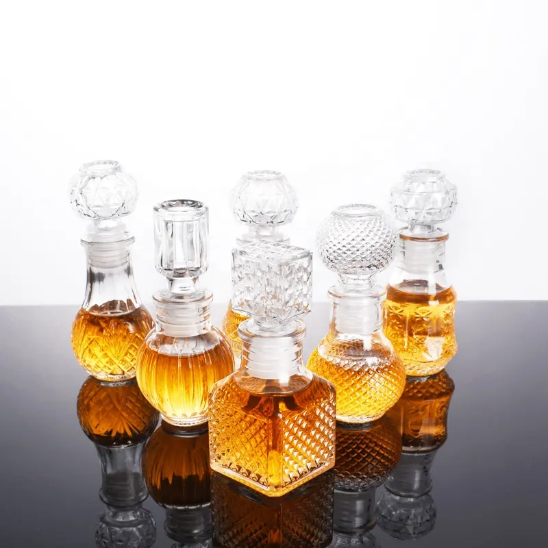 Ru Star rechargeable en relief Transparent 50ml Mini verre vin Tequila Brandy bouteille avec bouchon en verre