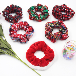 Hoge Kwaliteit Zacht Haaraccessoires Scrunchies Stof Elastische Band Cord Hair Ties Sneeuwpop Kerst Fluwelen Scrunchies Voor Meisjes - Product Image 4