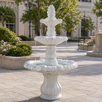Fuente de jardín exterior de mármol blanco con esculturas de figuras clásicas y fuente de agua para plaza