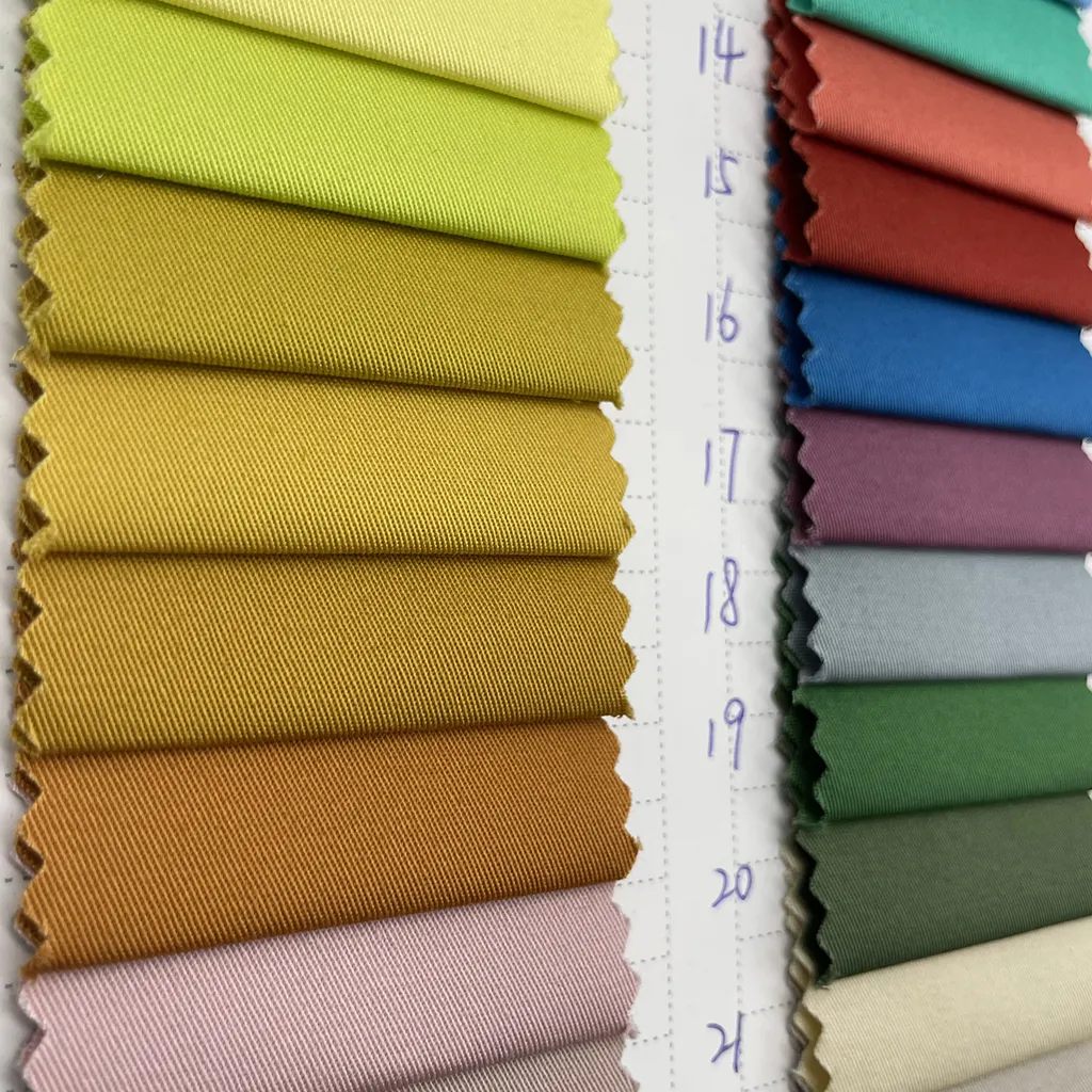 Tessuto di cotone Spandex in saia tessuto ecologico tinto pantaloni cargo 240gsm 3% Spandex 97% cotone raso tessuto trapano