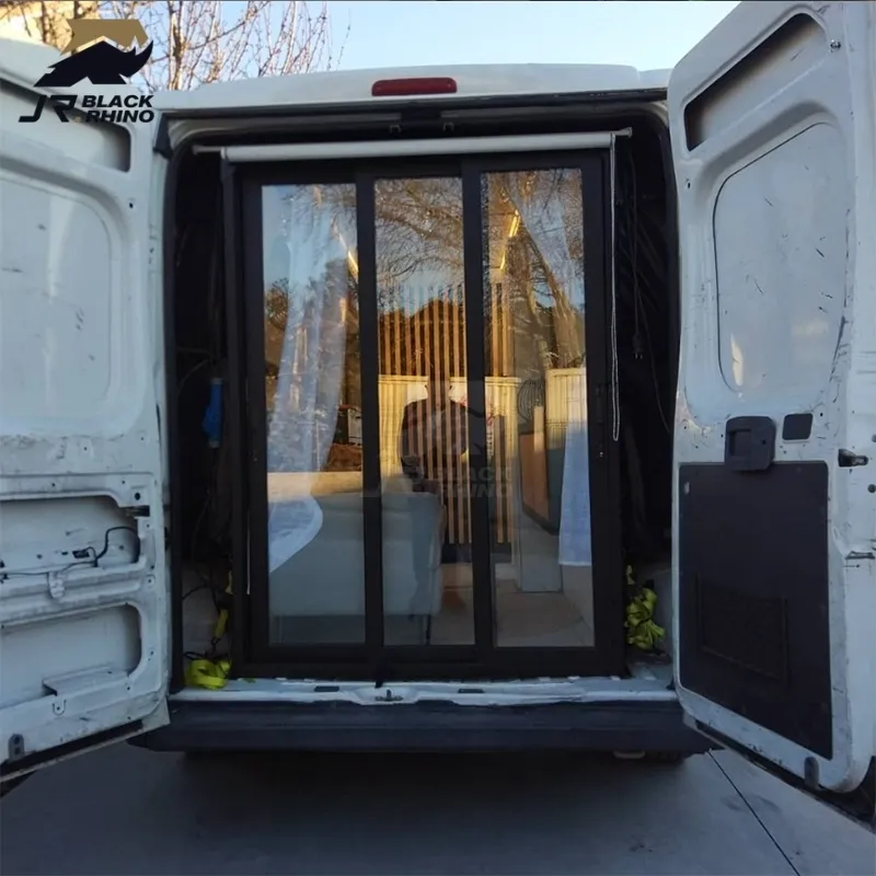 คาราวานออฟโรดขนาดเล็ก Motorhome RV Camper Van รถพ่วงเดินทางสําหรับขาย