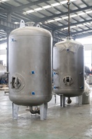 Réservoir de stockage d'eau horizontal en acier inoxydable de qualité alimentaire 15000L 304