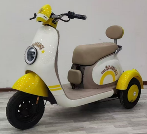 Tricycle électrique rétro mignon à 3 roues, scooter de mobilité compact et élégant, la conduite devient plus fluide - Product Image 1