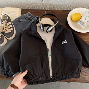 Vente en gros 2025 Automne Mode Lettre <span class=keywords><strong>Noir</strong></span> Enfants Veste Manteau pour Garçons - Product Image 4