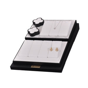 Exhibidores de Joyería de Alta Gama, Exhibidores de Joyería Corporal, Exhibidores de Joyería Personalizados de Lujo en Cuero de Microfibra - Product Image 3