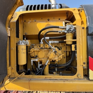 Excavatrices sur chenilles CAT315D2 d'occasion de haute qualité, 15 tonnes, pour chantier de construction, à prix bas, avec moteur, pompe et boîte de vitesses. - Product Image 4