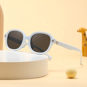 نظارات شمسية للأطفال قابلة للطي Uv400 نظارات شمسية للأطفال بالجملة للأولاد والبنات - Product Image 2
