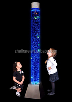 Tube à bulles acrylique de pilier d'eau de lumière led brillant personnalisé pour la décoration de fête