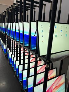 AIYOS Écran tactile LCD vertical de haute qualité, idéal pour la signalisation numérique des chaînes de restaurants et de cafés - Product Image 2