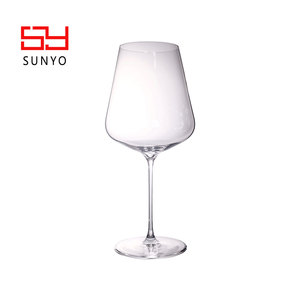 Verre à <span class=keywords><strong>vin</strong></span> à long pied côtelé en cristal transparent sans plomb, moderne, durable, élégant, haut <span class=keywords><strong>de</strong></span> gamme, pour hôtel, bar, restaurant, avec logo personnalisé - Product Image 4