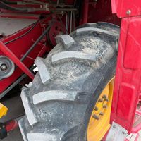 Moissonneuse-batteuse Lovol GE80S-H 175HP d'occasion pour blé, maïs et riz, en excellent état, pour exportations mondiales aux exploitations agricoles